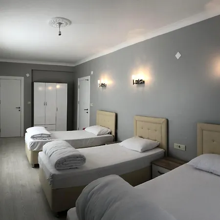 Heaven Golden Apartment *